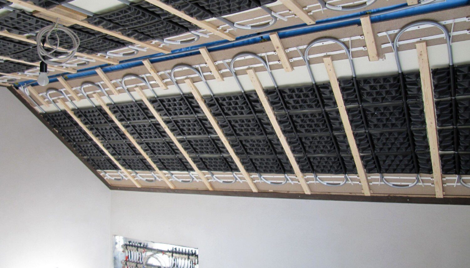 Ibele Gebäudetechnik Portfolio Deckenheizung